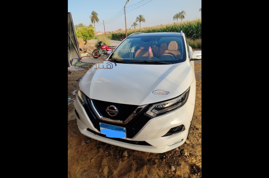 Qashqai Nissan أبيض