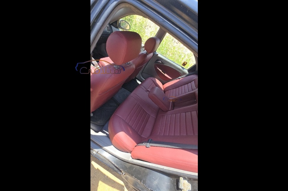 Nubira 2 Daewoo الأزرق الداكن