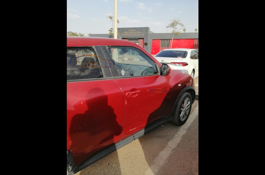 Juke Nissan احمر