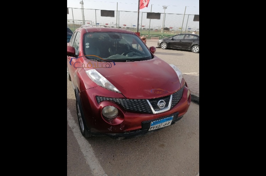 Juke Nissan احمر