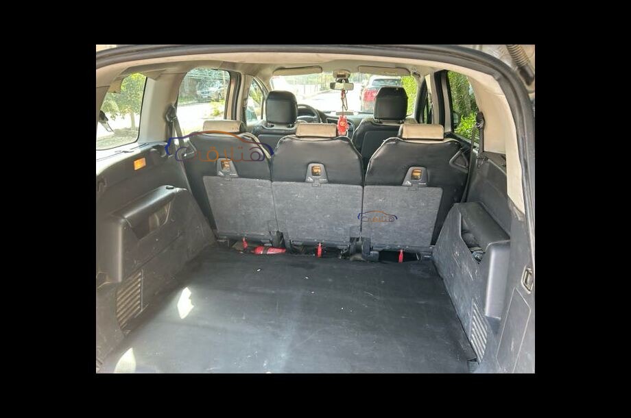 5008 Peugeot موكا