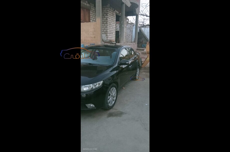 Forte Kia أسود
