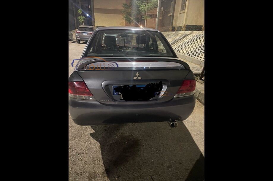 Lancer Puma Mitsubishi رمادي