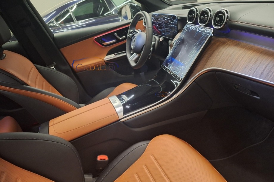 GLC 300 Mercedes Black