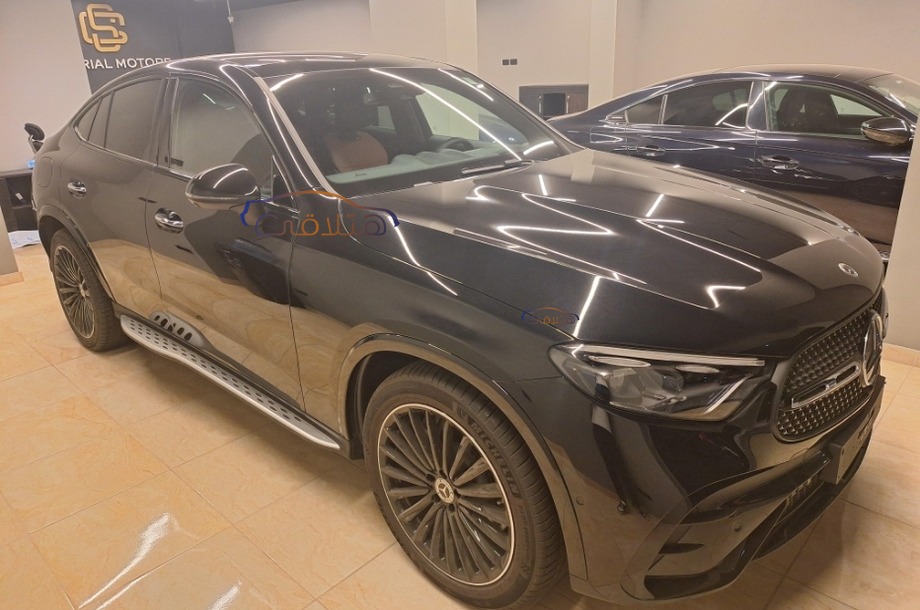 GLC 300 Mercedes Black