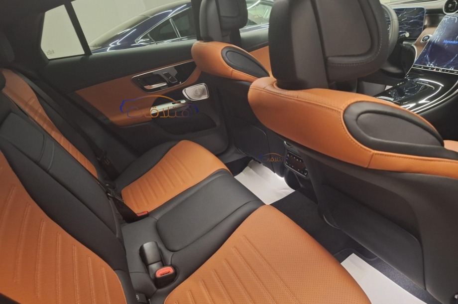 GLC 300 Mercedes Black