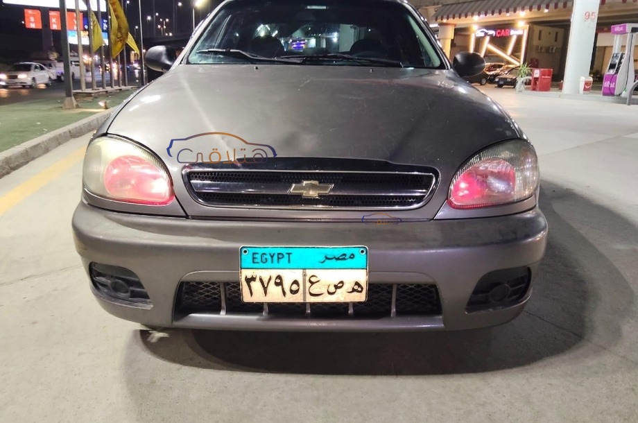 Lanos Chevrolet فضي