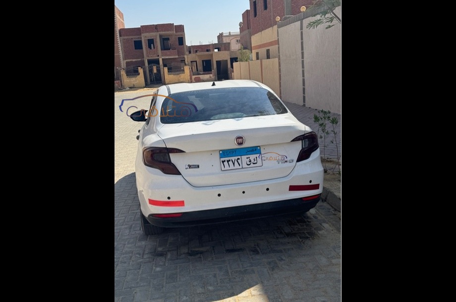 Tipo Fiat أبيض