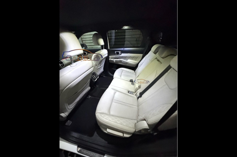 Sorento Kia White