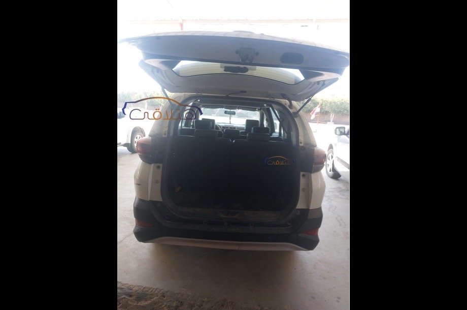 Rush Toyota أبيض