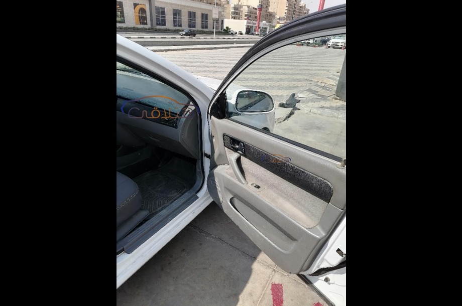 Optra Chevrolet White