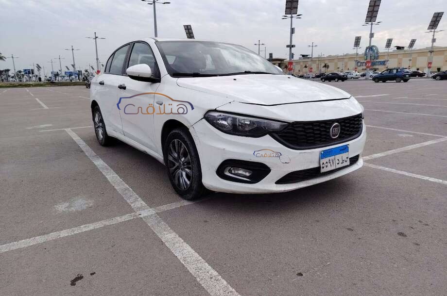 Tipo Fiat أبيض