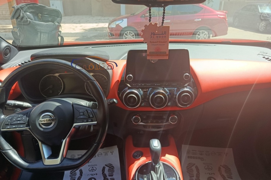 Juke Nissan احمر