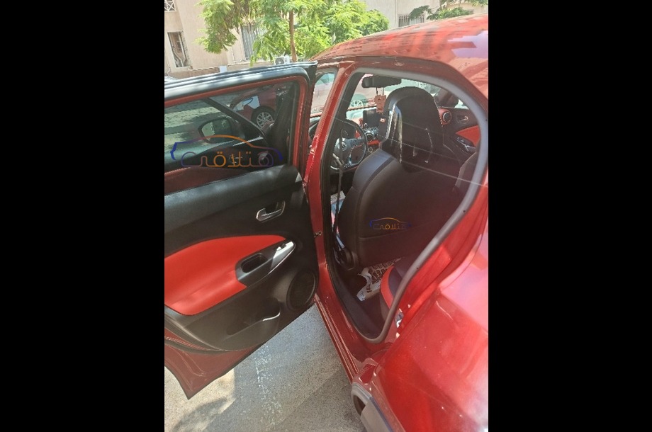 Juke Nissan احمر