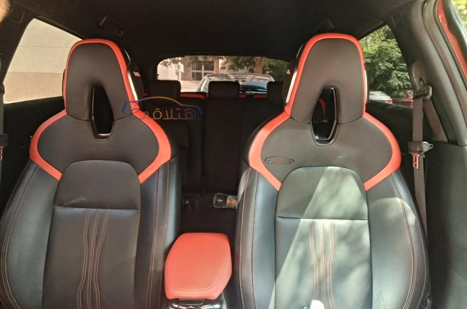 Juke Nissan احمر