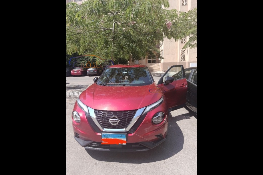Juke Nissan احمر