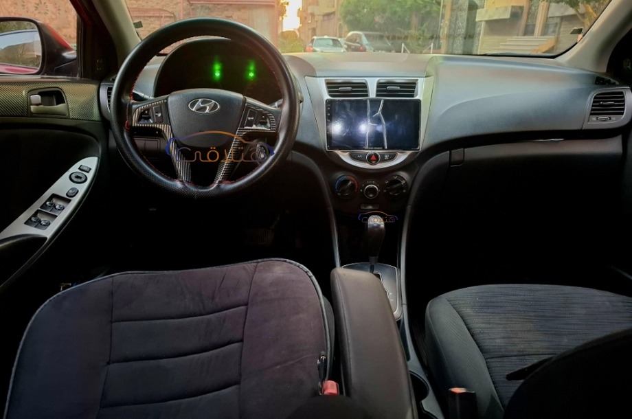 Accent RB Hyundai Red