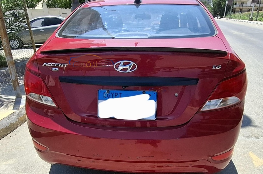 Accent RB Hyundai Red