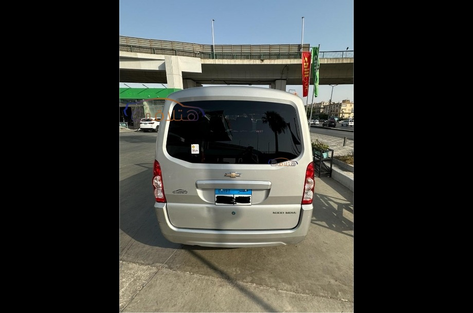 N300 Chevrolet فضي