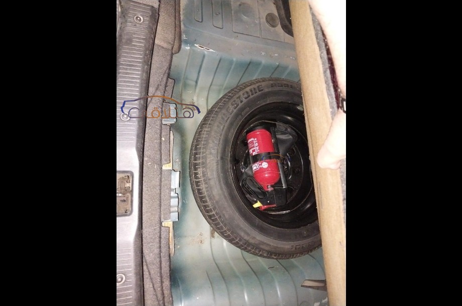 Sunny Nissan أخضر