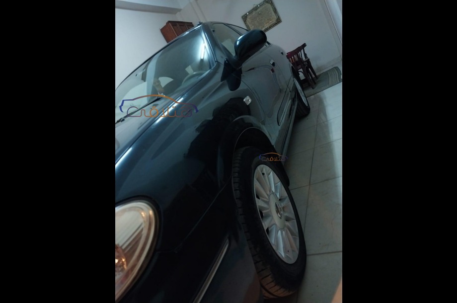 Sunny Nissan أخضر