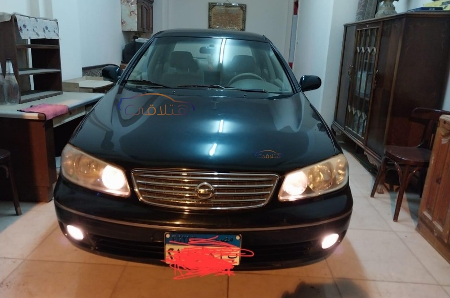 Sunny Nissan أخضر