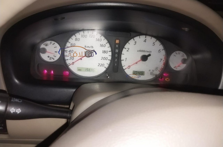 Sunny Nissan أخضر