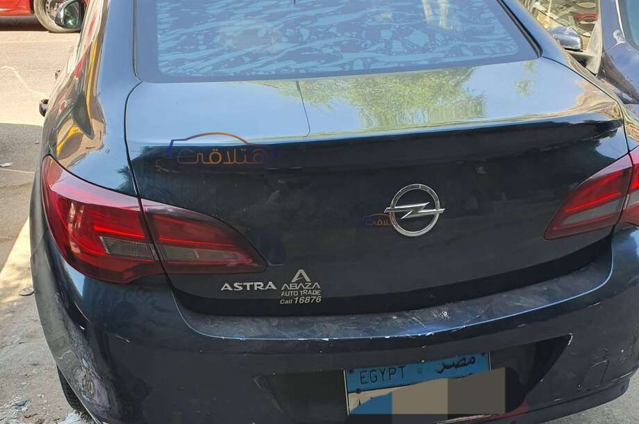 Astra Opel Dark green