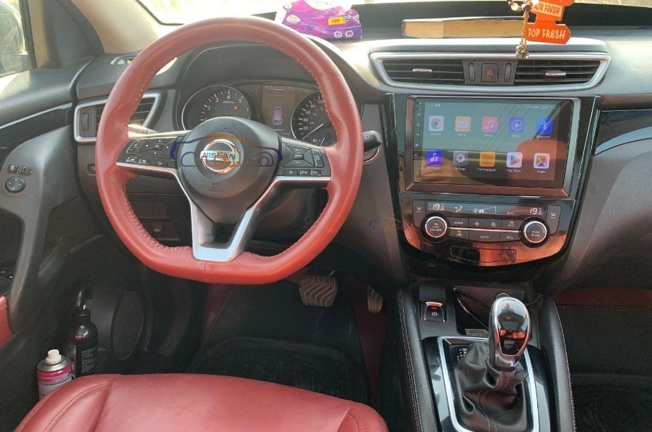 Qashqai Nissan White