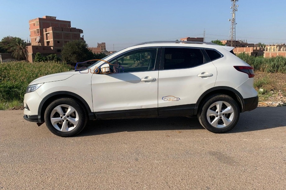 Qashqai Nissan White