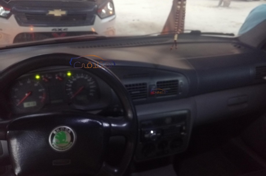 Octavia A4 Skoda احمر