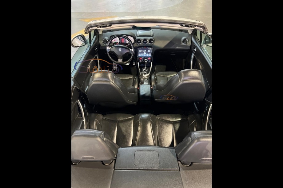 308 Peugeot أبيض