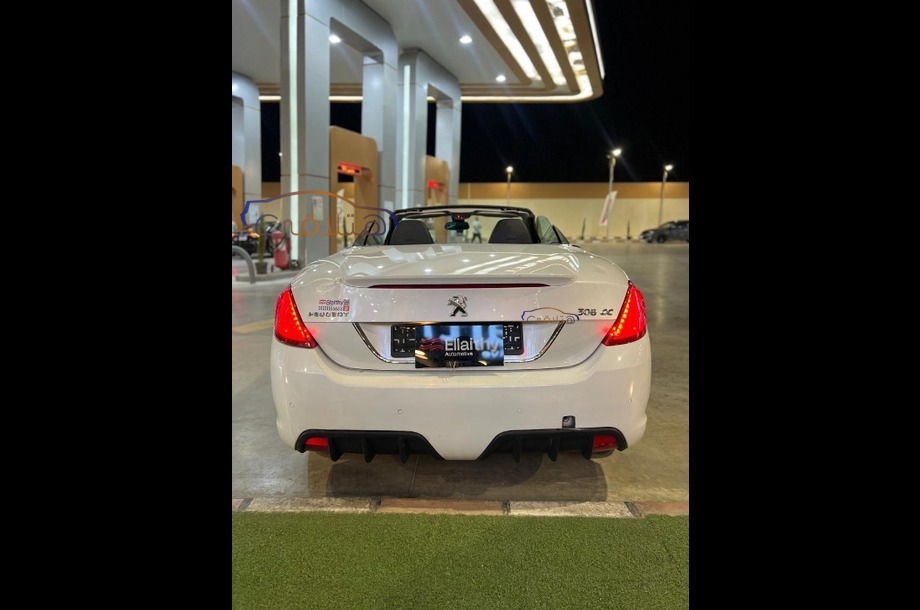 308 Peugeot أبيض
