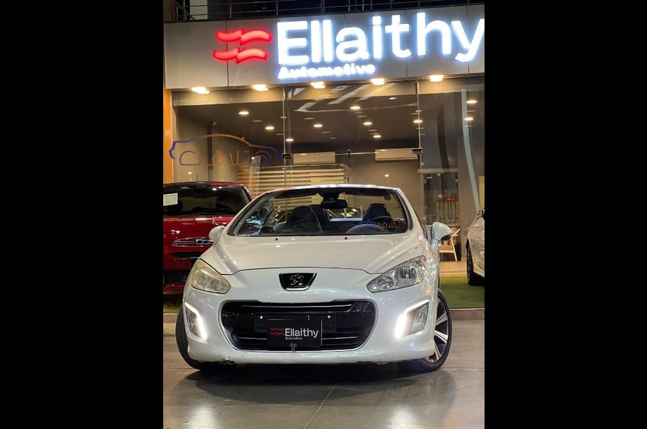 308 Peugeot أبيض