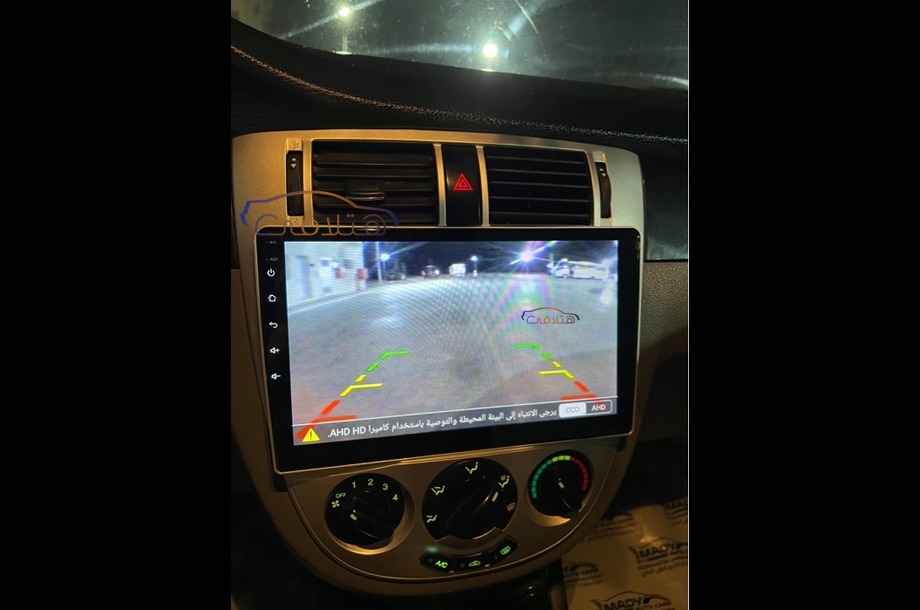 Optra Chevrolet فضي