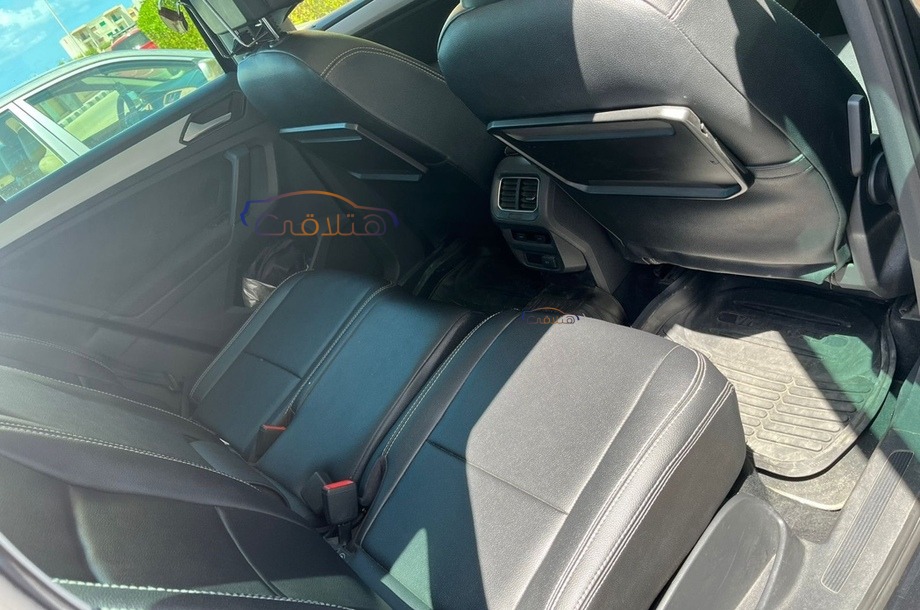 Tiguan Volkswagen أسود