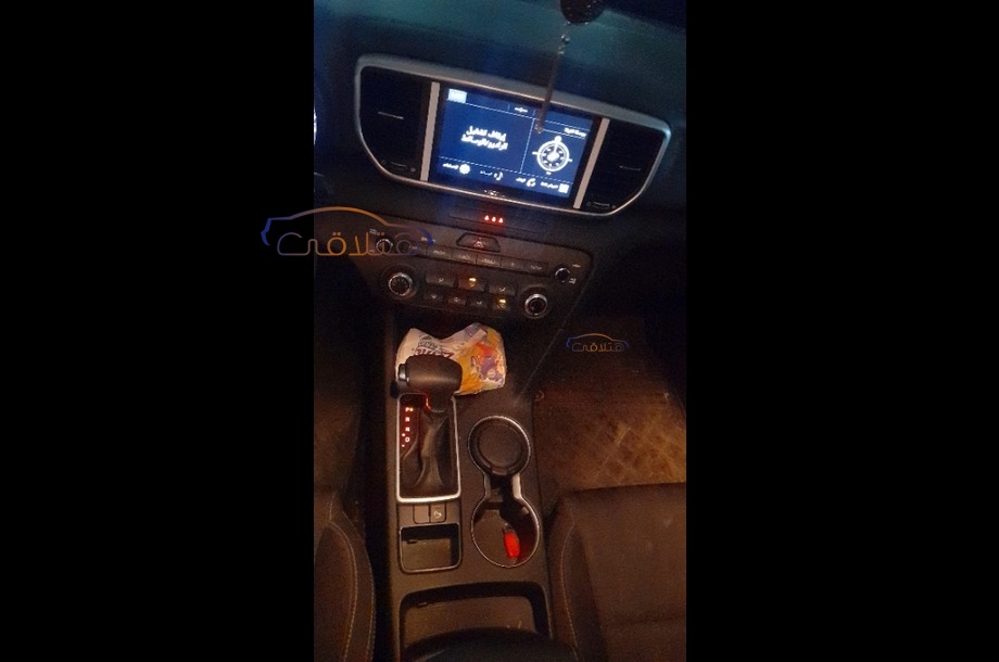 Sportage Kia احمر غامق