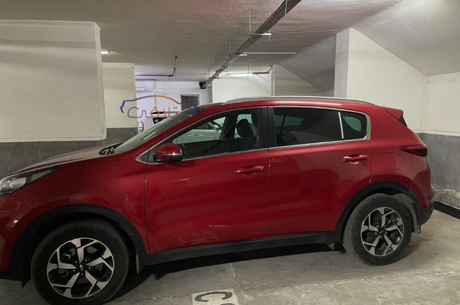 Sportage Kia احمر غامق