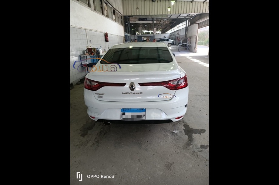Megane Renault White