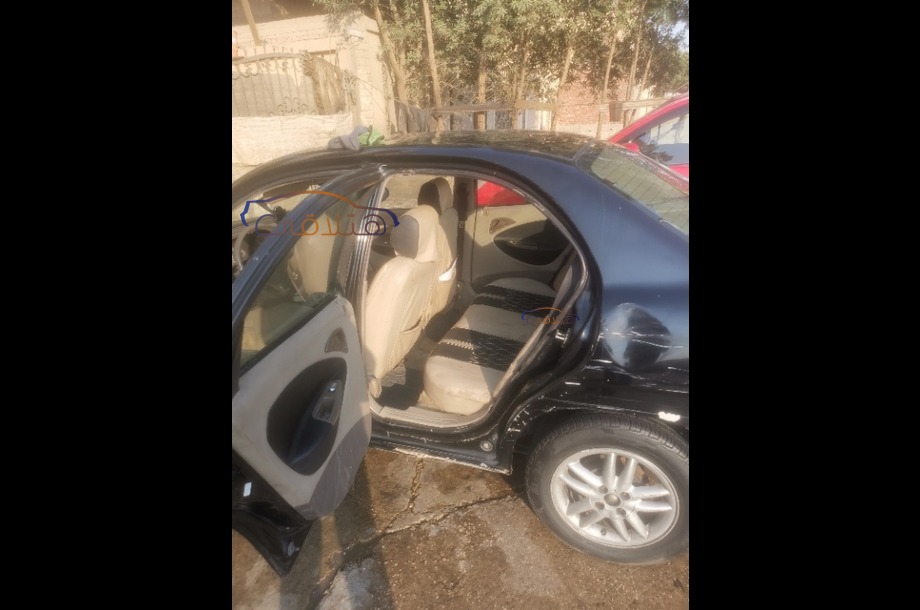 Nubira 2 Daewoo أسود