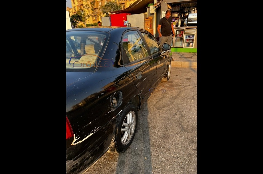 Nubira 2 Daewoo أسود