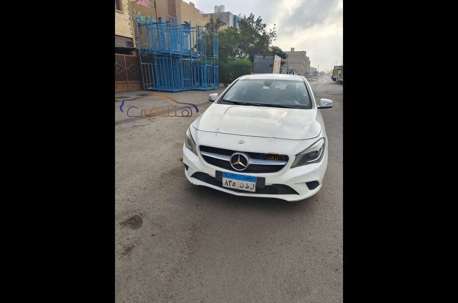 CLA 180 Mercedes White