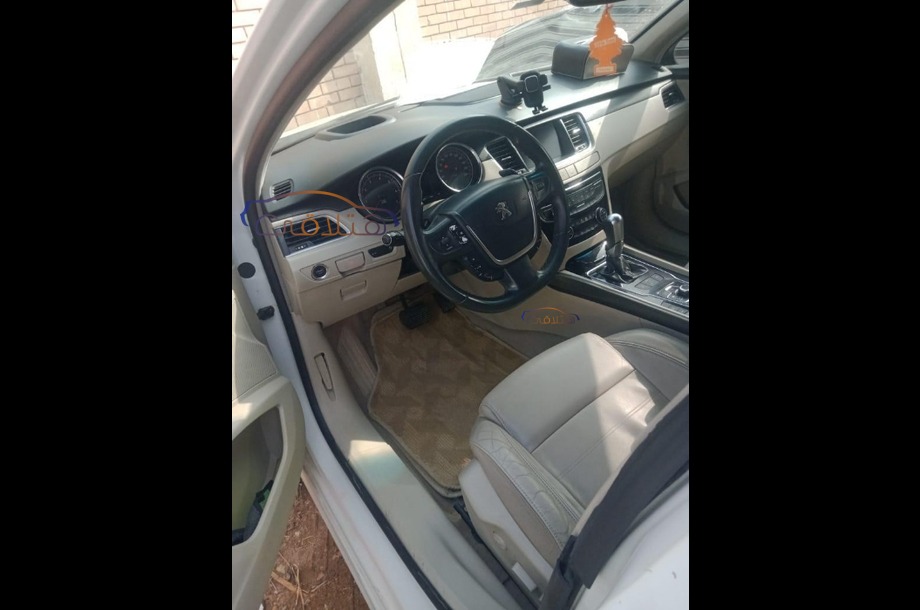 508 Peugeot أبيض