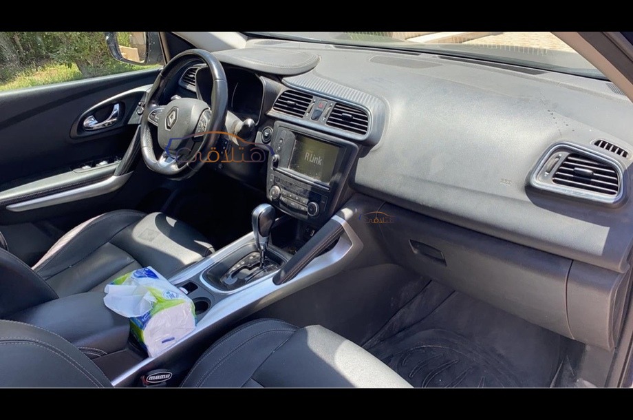 Kadjar Renault الأزرق الداكن