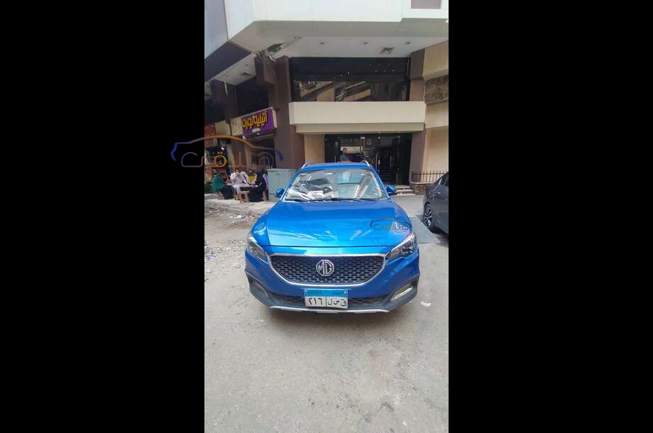 ZS MG أزرق