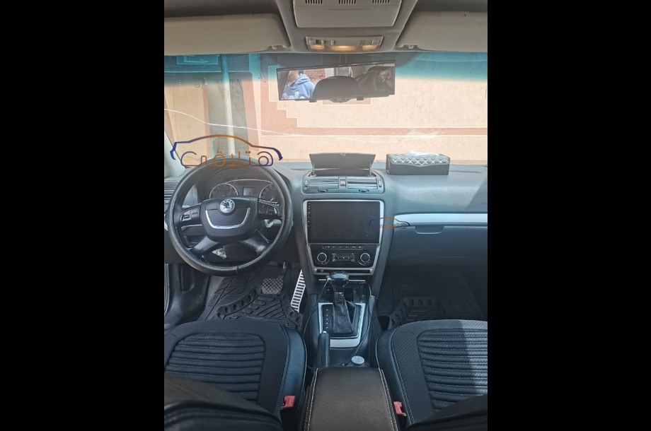 Fantasia Skoda أسود