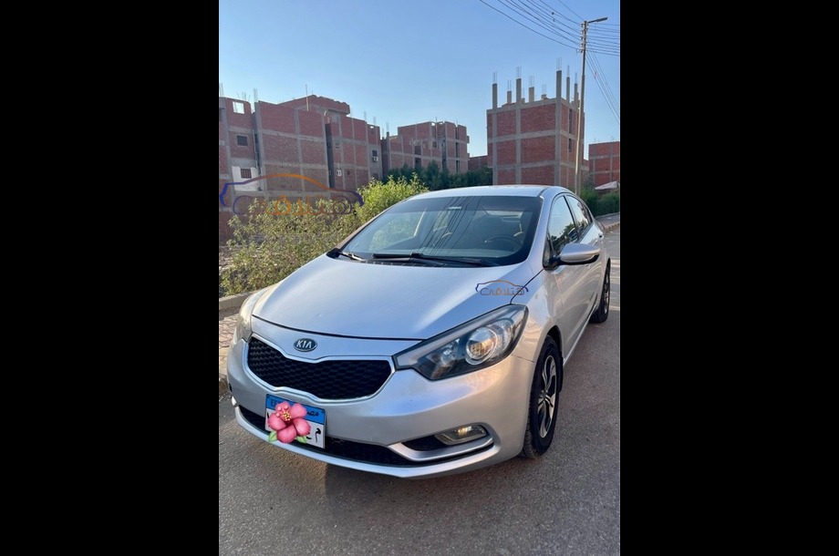 Cerato Kia فضي