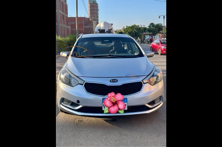 Cerato Kia فضي