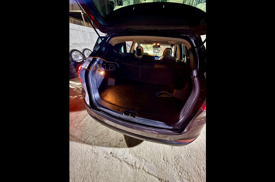 IX 35 Hyundai Brown