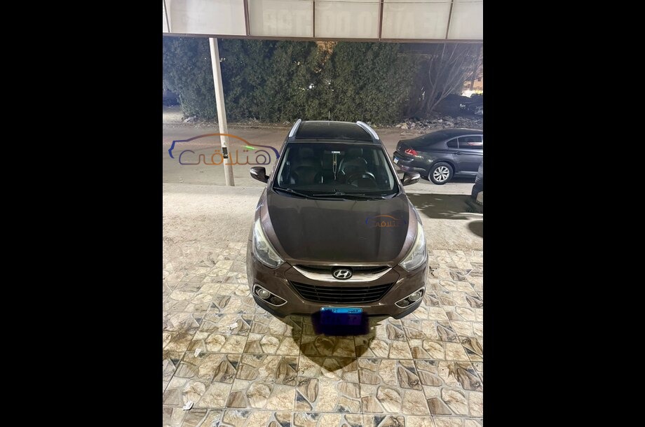 IX 35 Hyundai Brown